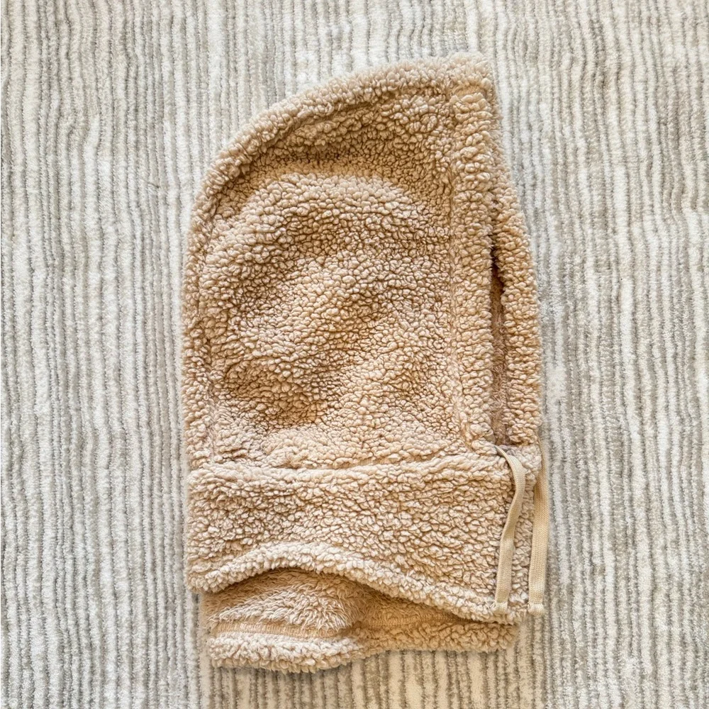 Wildson Sherpa Hood Balaclava neck tube in Teddy tan beige - Like New - Picture 4 of 4